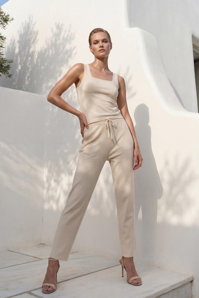 Drawstring-Waist Pocket Ecru Trousers