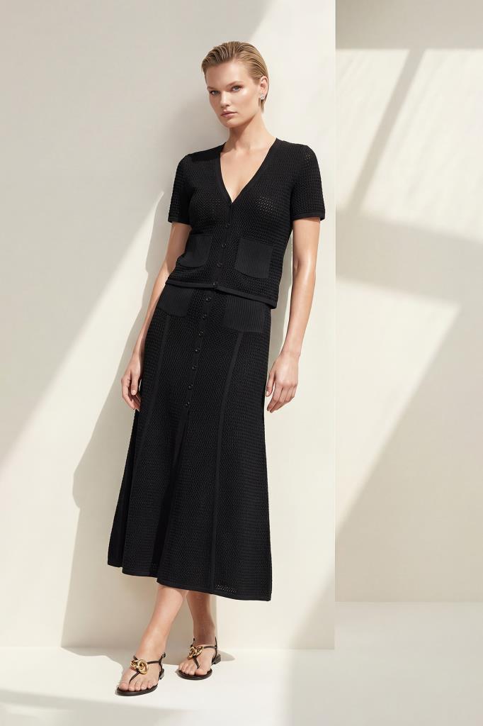 Snap-Button Pocket Midi Black Skirt